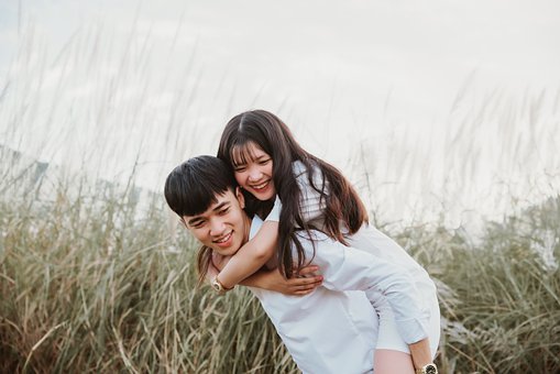 男人心里没有你的4个表现，女人，别再打扰了